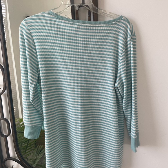 Calvin Klein top - Picture 2 of 3